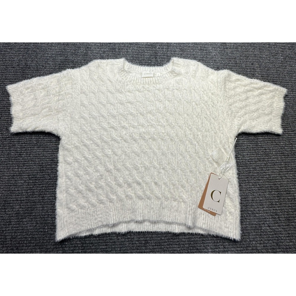Cyrus Sweater Womens Small Ivory Fuzzy Cable Knit Short Sleeve Pullover Soft